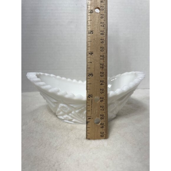 Vintage Kemble Hobstar Milk Glass Relish Candy Dish - Picture 7 of 7